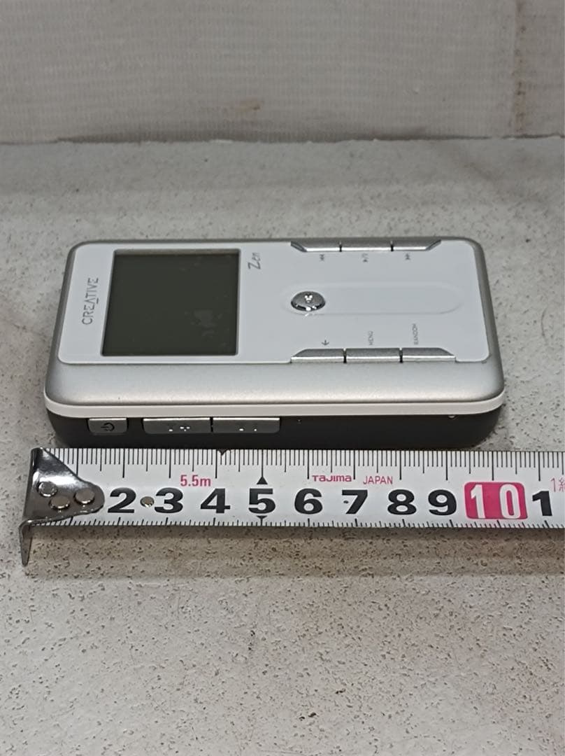 八6387【未使用品】 CREATIVEポータブルオーディオプレーヤー Zen