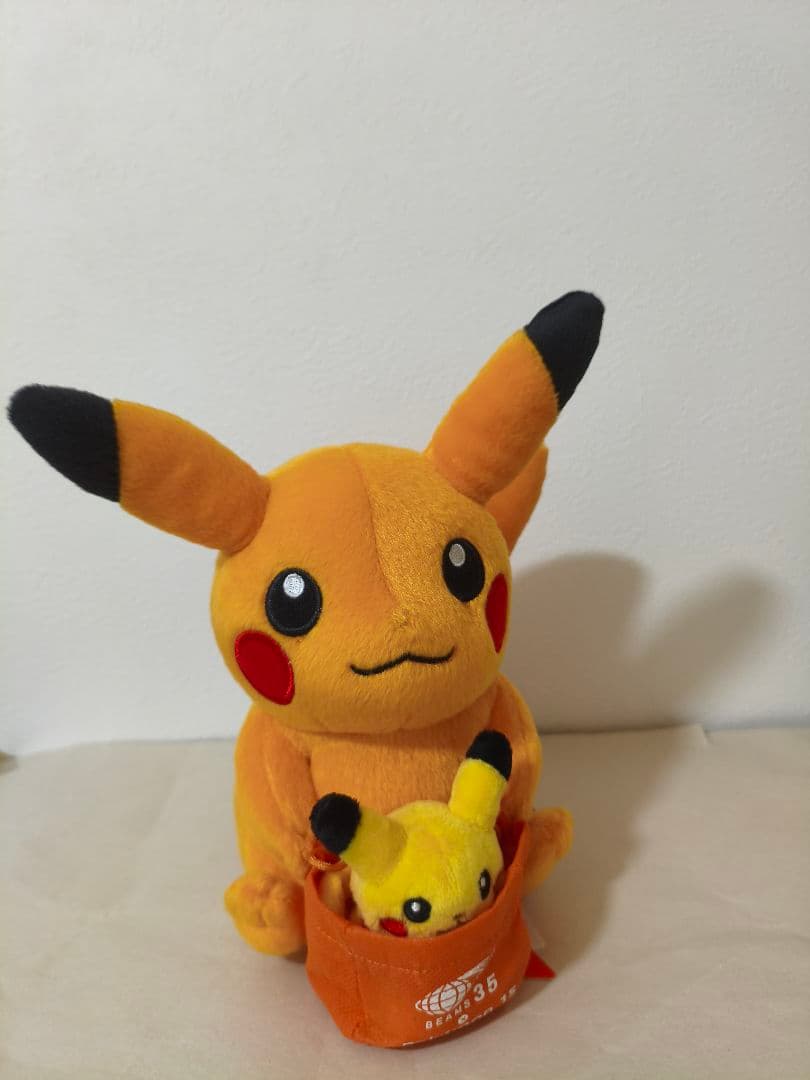 BEAMS ぬいぐるみ 色違いのピカチュウ ビームス×ポケモン、第1弾はレアキャラ「色違いのピカチュウ」のぬいぐるみ