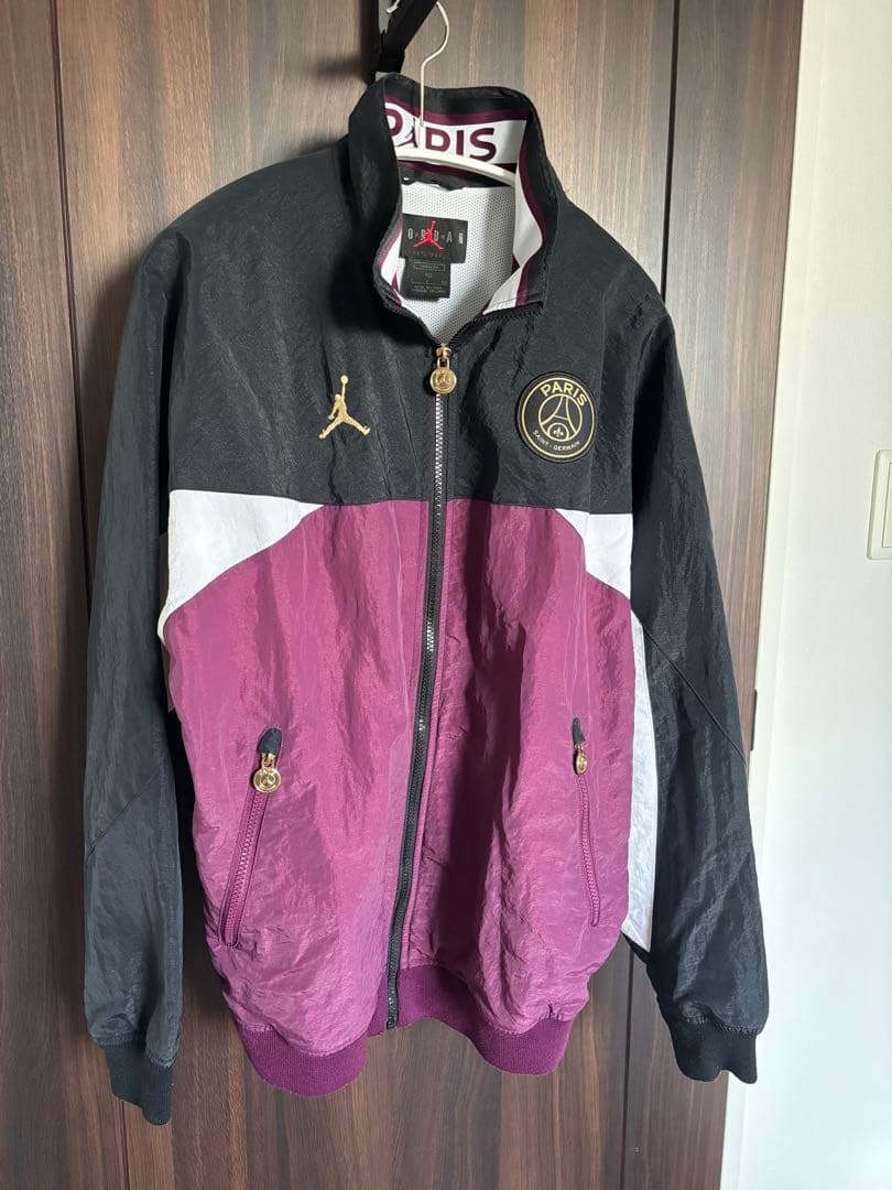 【完売品】パリサンジェルマン PSG ジョーダン コラボ ナイロンジャケット S ジョーダン パリサンジェルマン コラボ ジャケット JORDAN PSG
