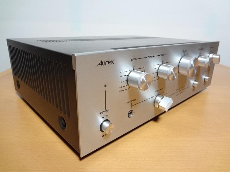 完動品Aurex SB-220 プリメインアンプ 1976年 全体的に綺麗です 楽天