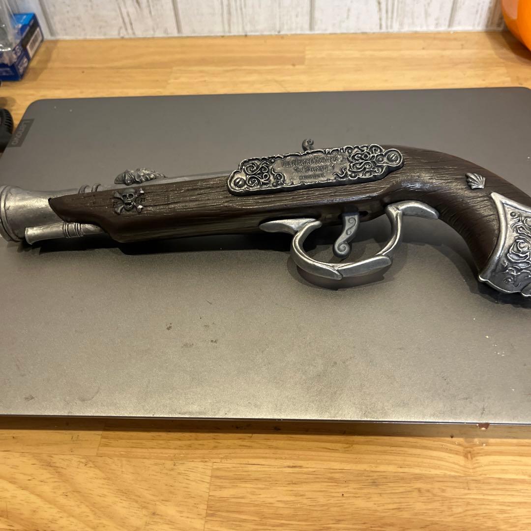 ディズニーパイレーツオブカリビアン ジャックスパロウの銃 - メルカリ
