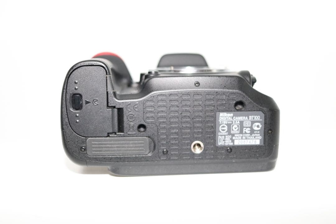 【NIKON】D7100 + AF-S 18-105mm F3.5-5.6 G