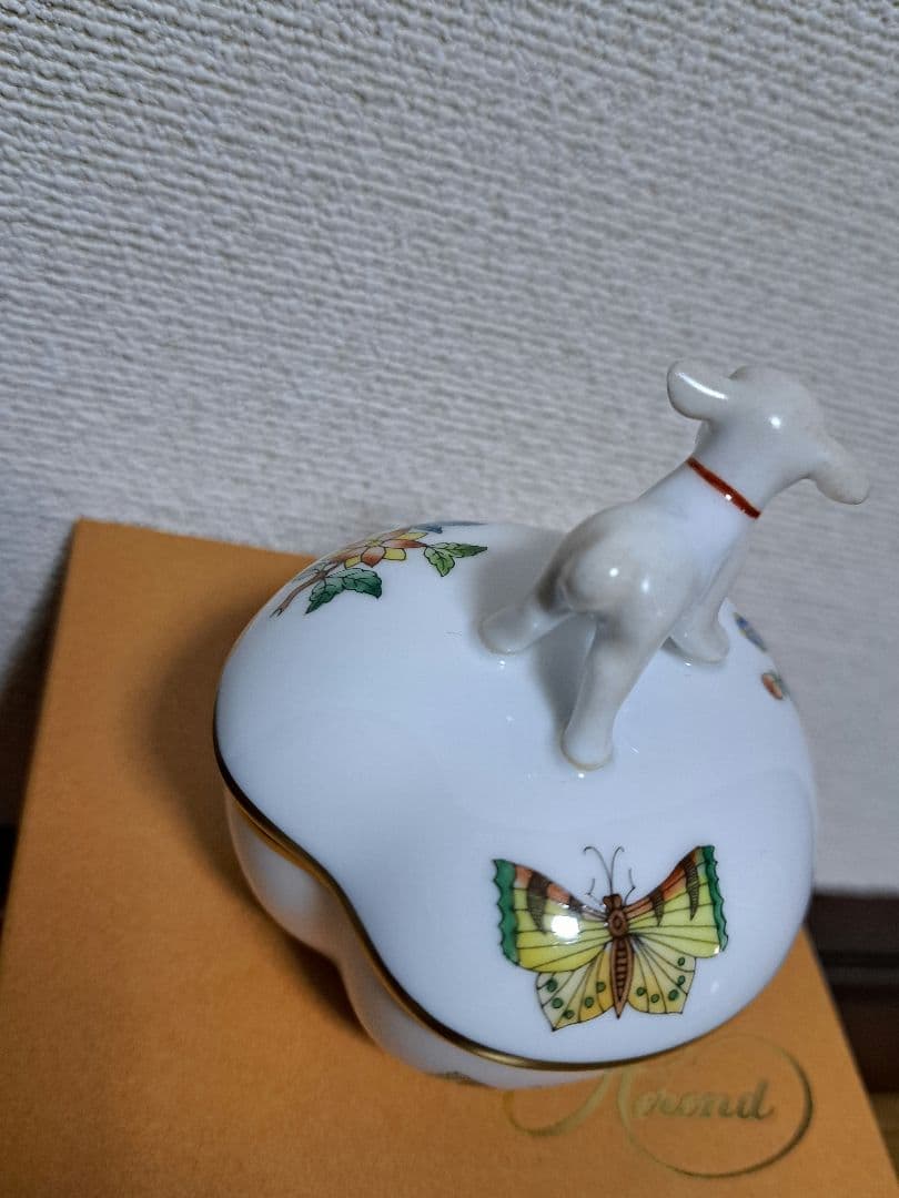 お値下) 新品 Herend 陶磁器 ひつじ ヴィクトリア ボンボニエール