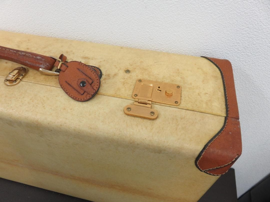 ヴィンテージ 本革トランク アンティーク 鍵付き イタリア製 トランク