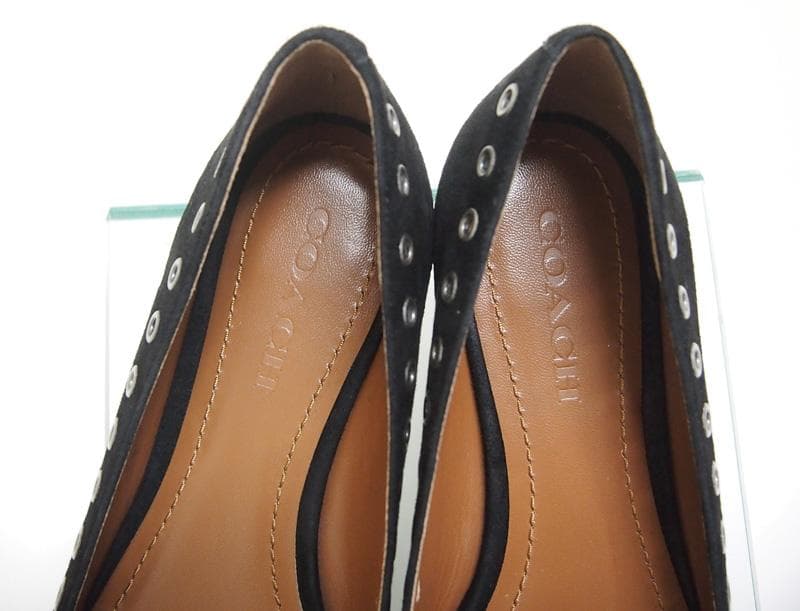 COACH ブラック フラットシューズ　レザーハトメ飾り（7Ｃ）24.0cm