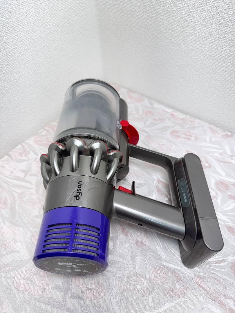 【分解洗浄済】325-1-ダイソン dyson v10 sv12 掃除機 作動品
