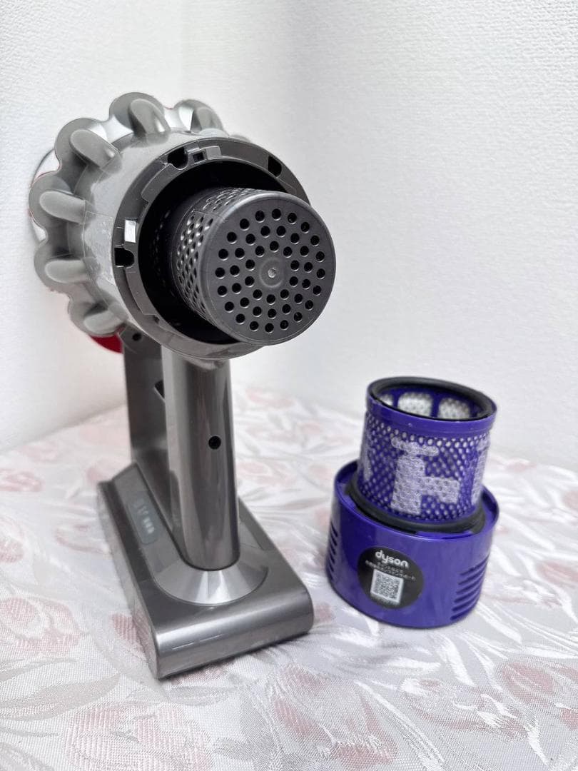 【分解洗浄済】325-1-ダイソン dyson v10 sv12 掃除機 作動品
