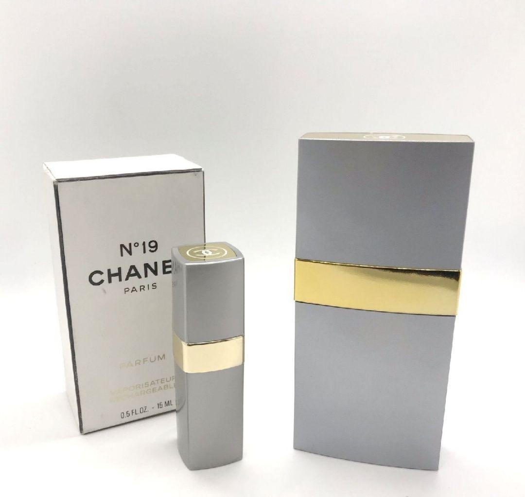 香水 シャネル CHANEL No.19 EDP50ml パルファム15ml シャネル / シャネル N°19 パルファムの公式商品情報｜美容・化粧品