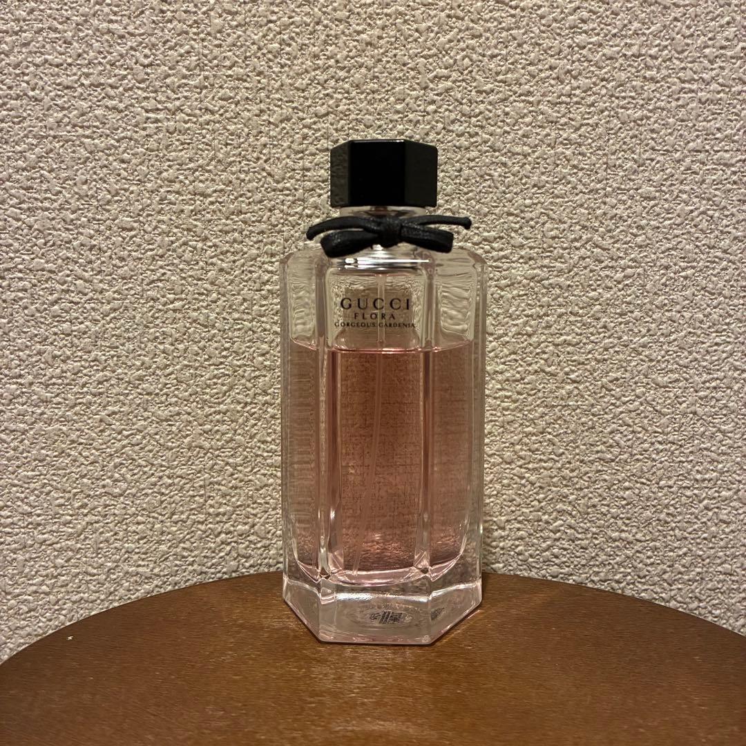 GUCCI フローラ バイ グッチ ガーデンゴージャス ガーデニア オードトワレ グッチ ビューティ / フローラ バイ グッチ ガーデン ゴージャス