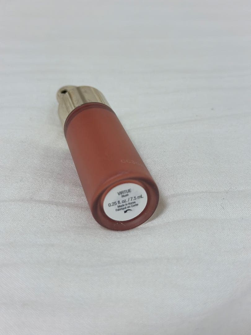 Rare Beauty ポーチ、チーク2種類 まとめ売り - メルカリ