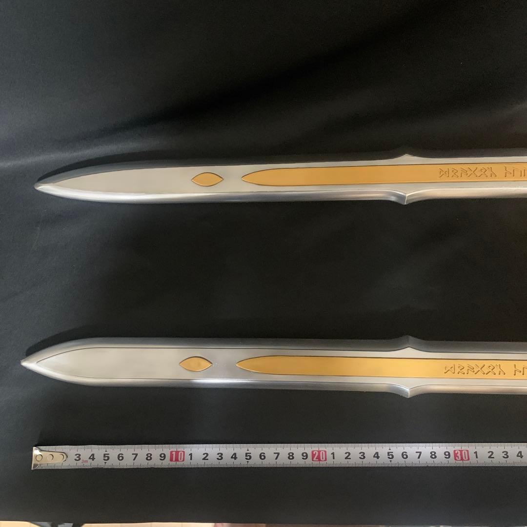 ドラゴンクエスト ロトの剣ロトの盾天空の剣リペイント - メルカリ