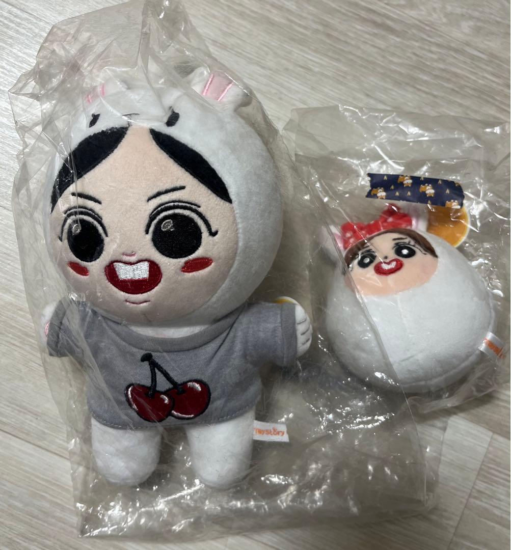 TWICE ナヨン ぬいぐるみ マスター - メルカリ