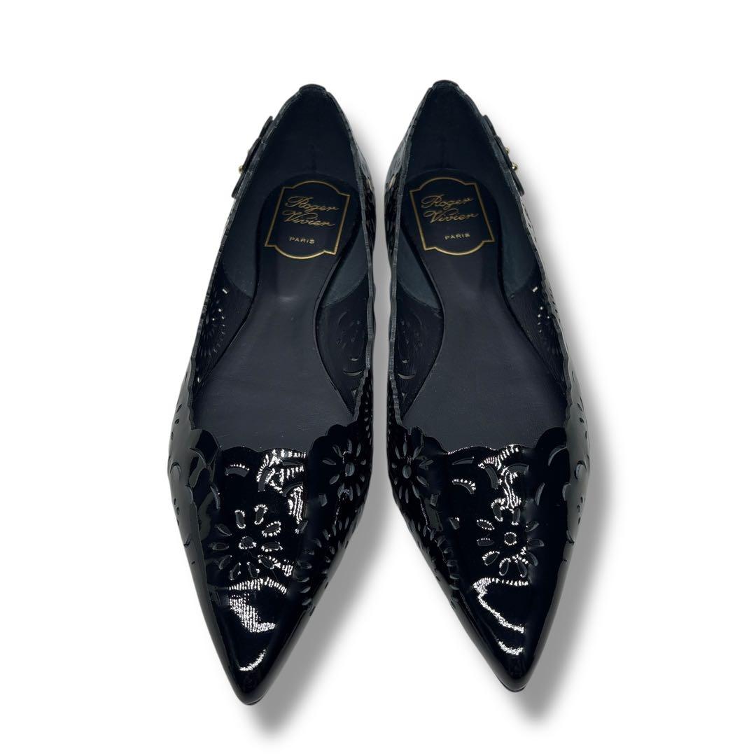 未使用□Roger Vivier【25.0】エナメル フラット パンプス 黒 - メルカリ