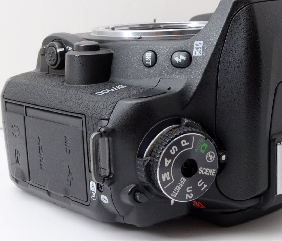 S数少！Nikon D7500○Wi-Fi内蔵○超望遠付き○カメラバック付き | 激安
