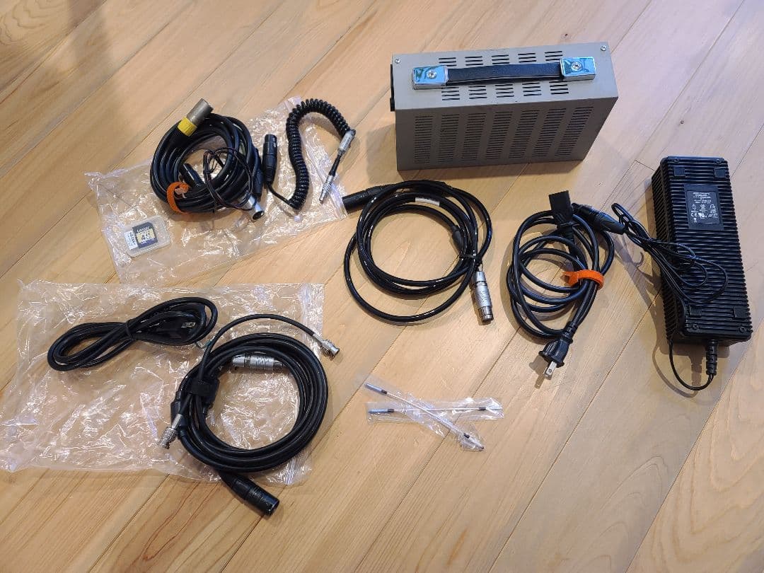 ARRI Alexa M（SxSカード 128gb + カードリーダー付） - メルカリ