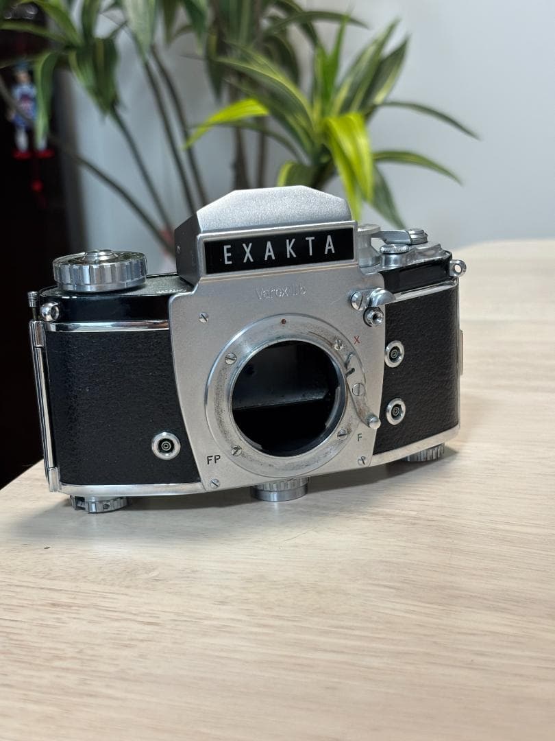 ジャンク EXAKTA Varex IIb フィルム一眼レフ 部品取り 値引可 - メルカリ