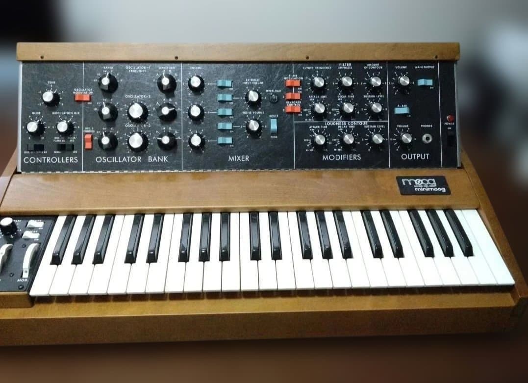 MOOG Minimoog Model D 2017 アナログシンセサイザー Moog Minimoog Model D 復刻！ついに発売！｜島村楽器 アリオ橋本店