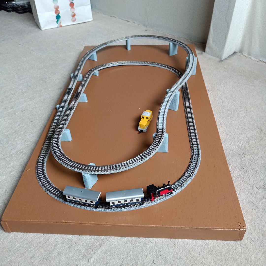 トミックス製品ミニカーブレール使用のレイアウト◇① - メルカリ