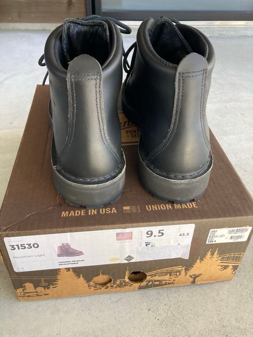 【未使用品 訳あり特価】Danner MOUNTAIN LIGHT 27.5cm