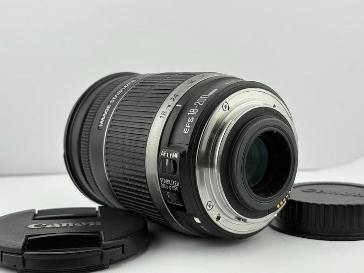 ★美品★キヤノン CANON EF-S 18-200mm F3.5-5.6 IS
