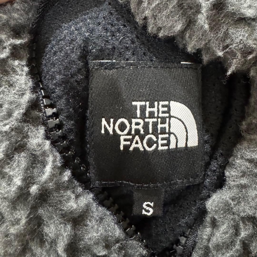 とらおさま ノースフェイス リバーシブル エクストリームパイルベスト