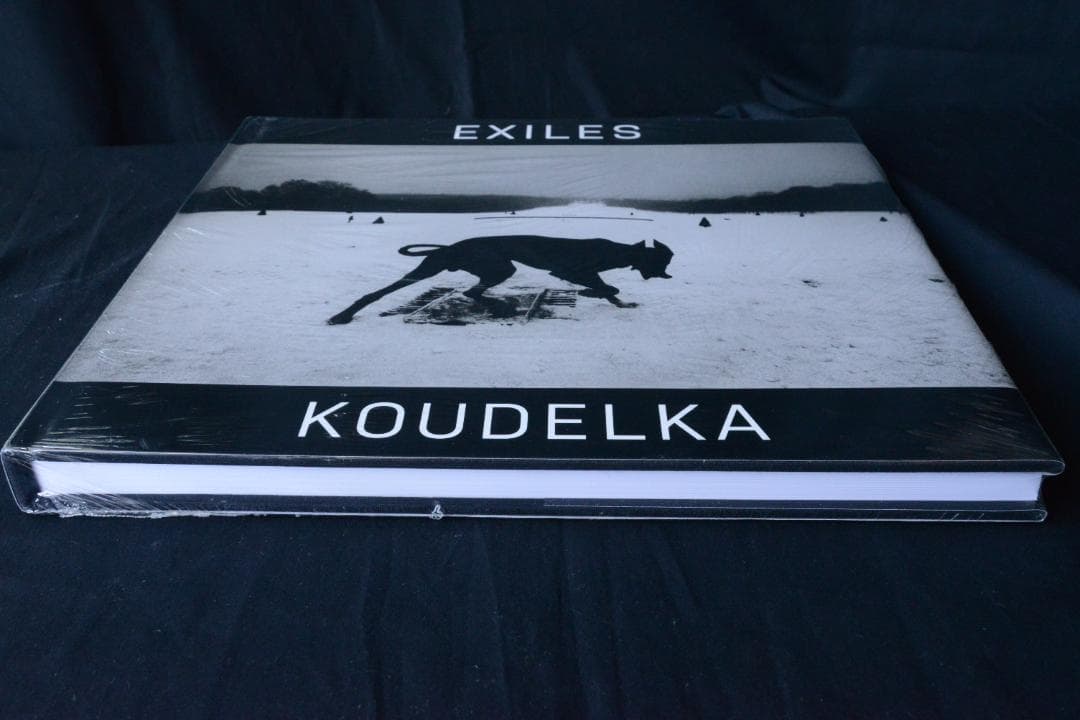 Josef Koudelka: Exiles 】☆シュリンク包装未開封品・美本 - メルカリ