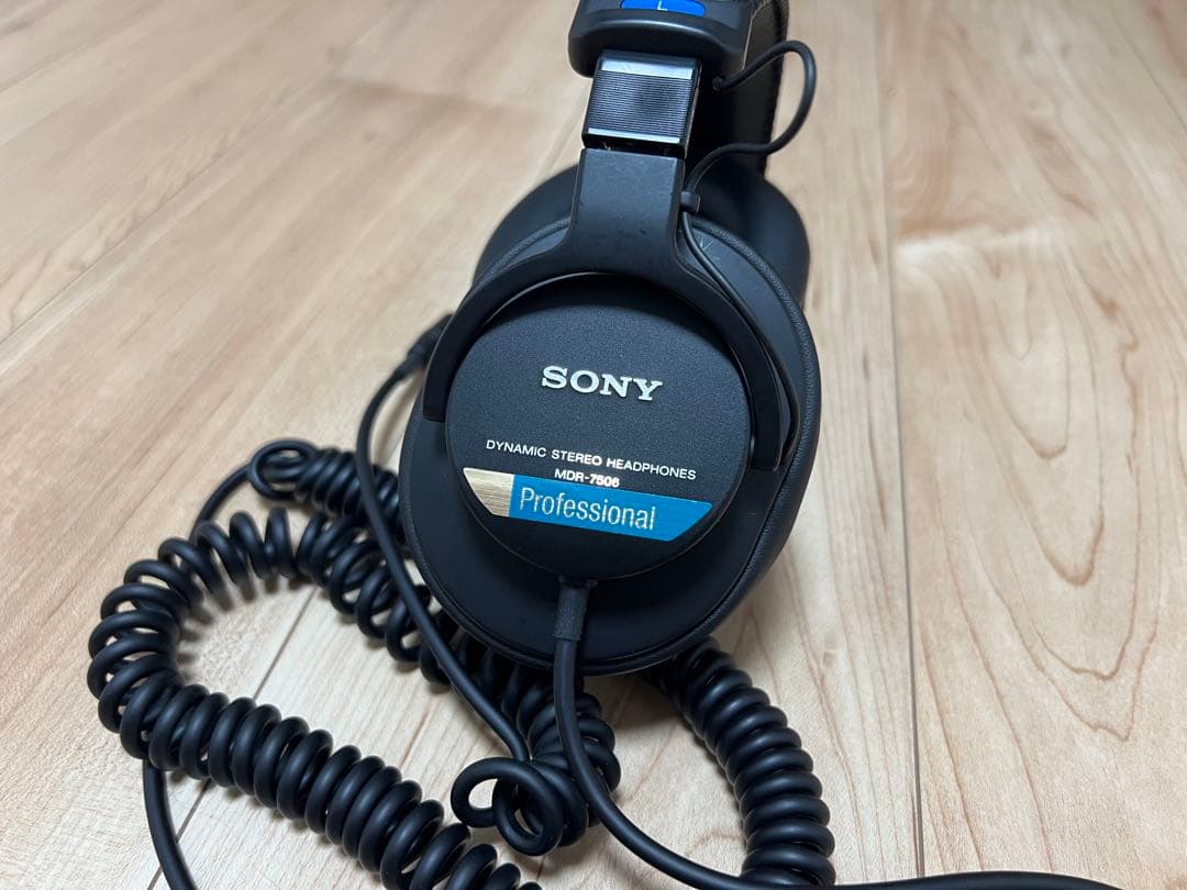 SONY MDR-7506 モニターヘッドホン SONY『MDR-7506』スタジオモニターヘッドホン