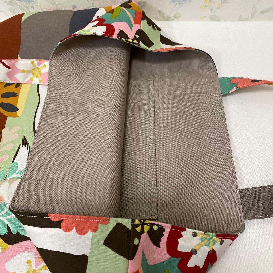 ハンドメイドトートバッグ 大きめエコバッグ アレキサンダーヘンリー