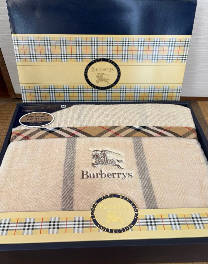 Burberry バーバリー 毛布 140×200 - メルカリ
