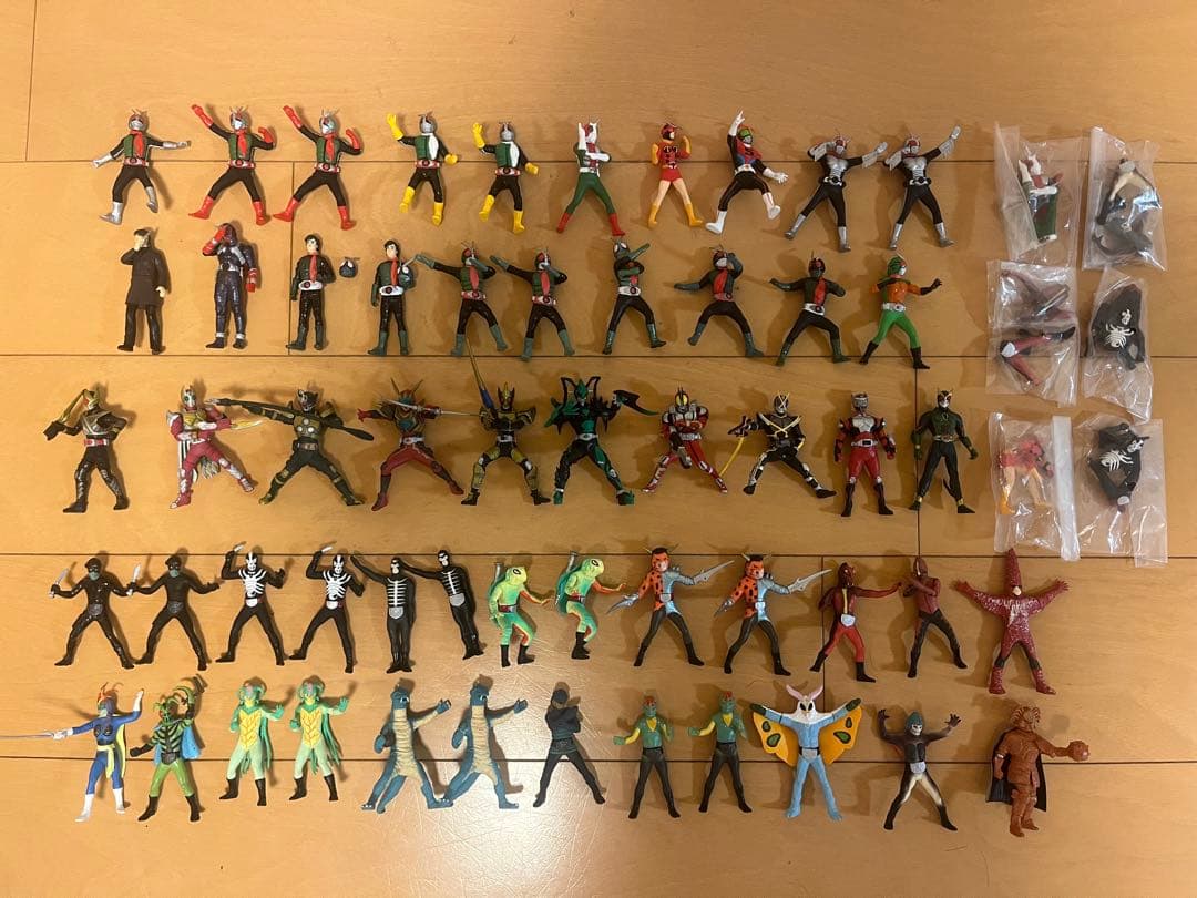HG仮面ライダーシリーズ ガシャポン 仮面ライダーフィギュア60体セット