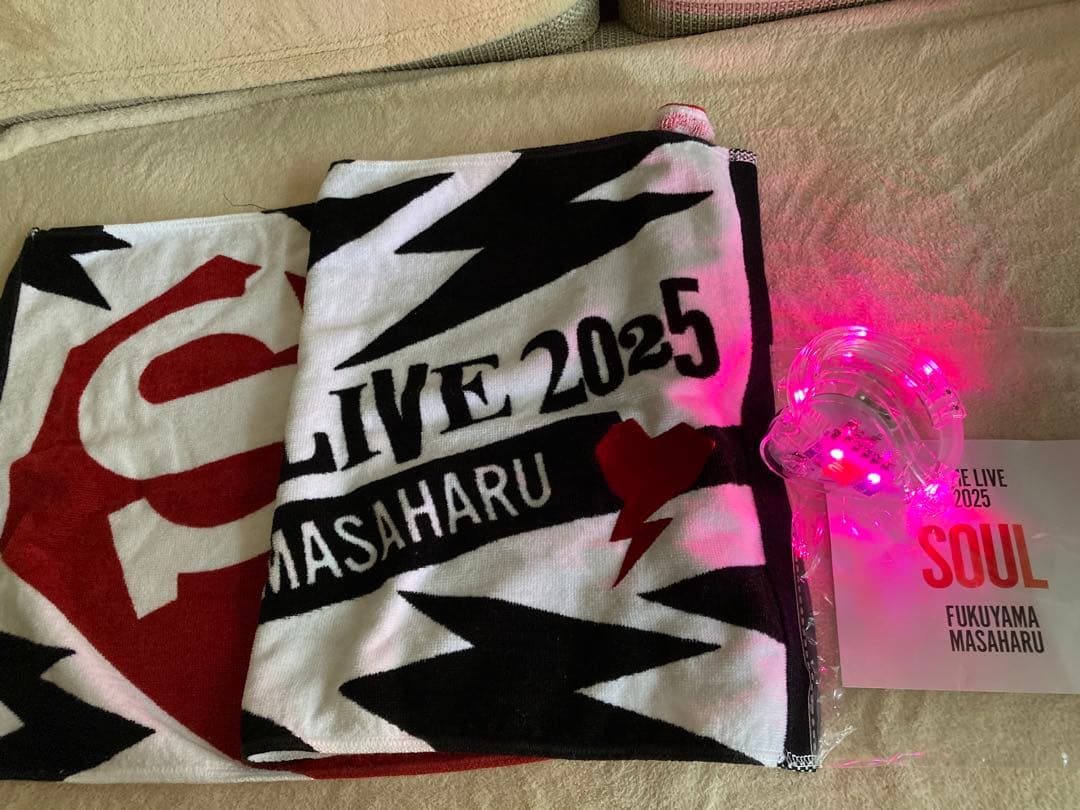 福山雅治 SOUL DOME LIVE 2025 ライトバングル タオル - メルカリ
