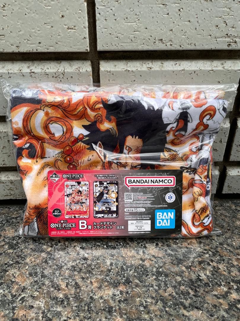 ワンピースカード 一番くじ B賞 カードデザインブランケット エース