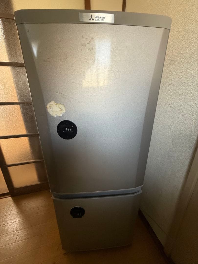 MITSUBISHI 三菱電機　2017年　MR-P15A-S 146L Amazon | 三菱 冷蔵庫 ボトム冷凍室 右開き 146L ピュアシルバー MR