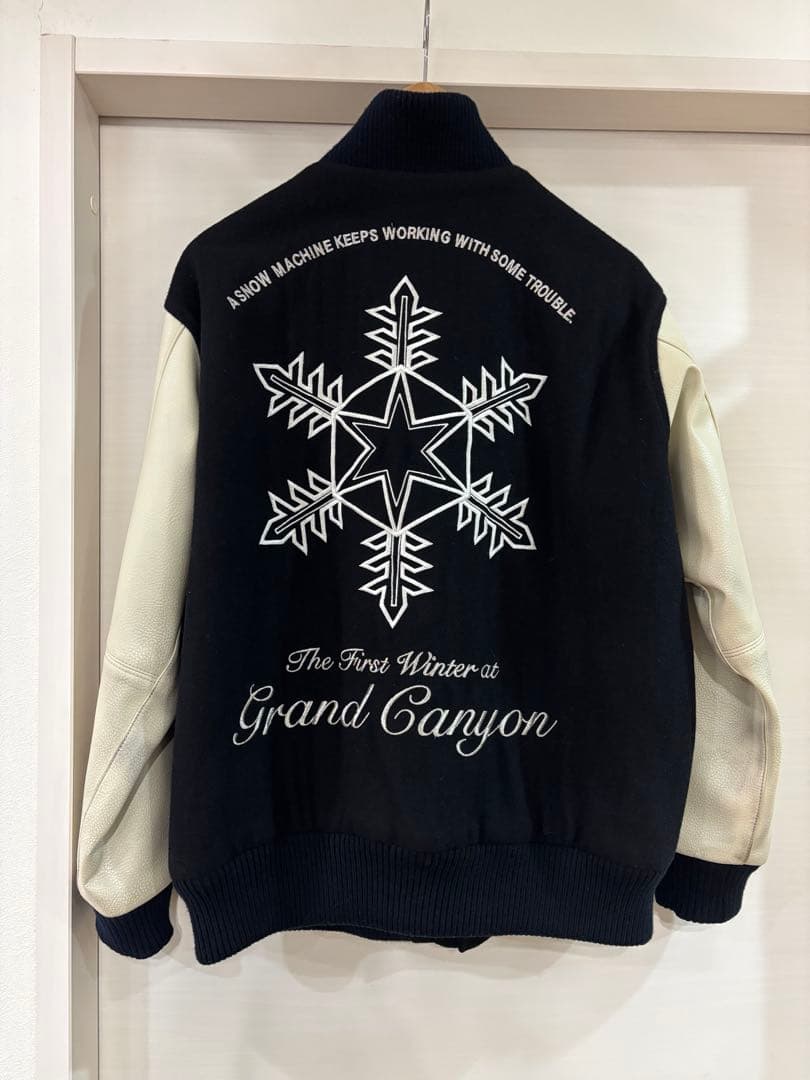 美品 GDC グランドキャニオン スタジャン ネイビー/ホワイト レザー S