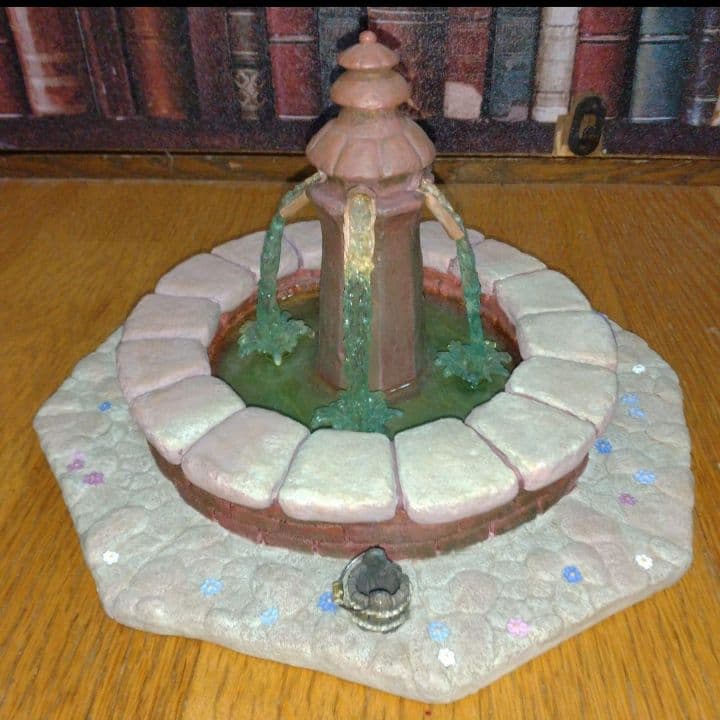 セール！ディズニークラシックコレクション　美女と野獣　噴水 楽天市場】WDCC 美女と野獣 噴水 11K 46044 0 Beauty and The Beast