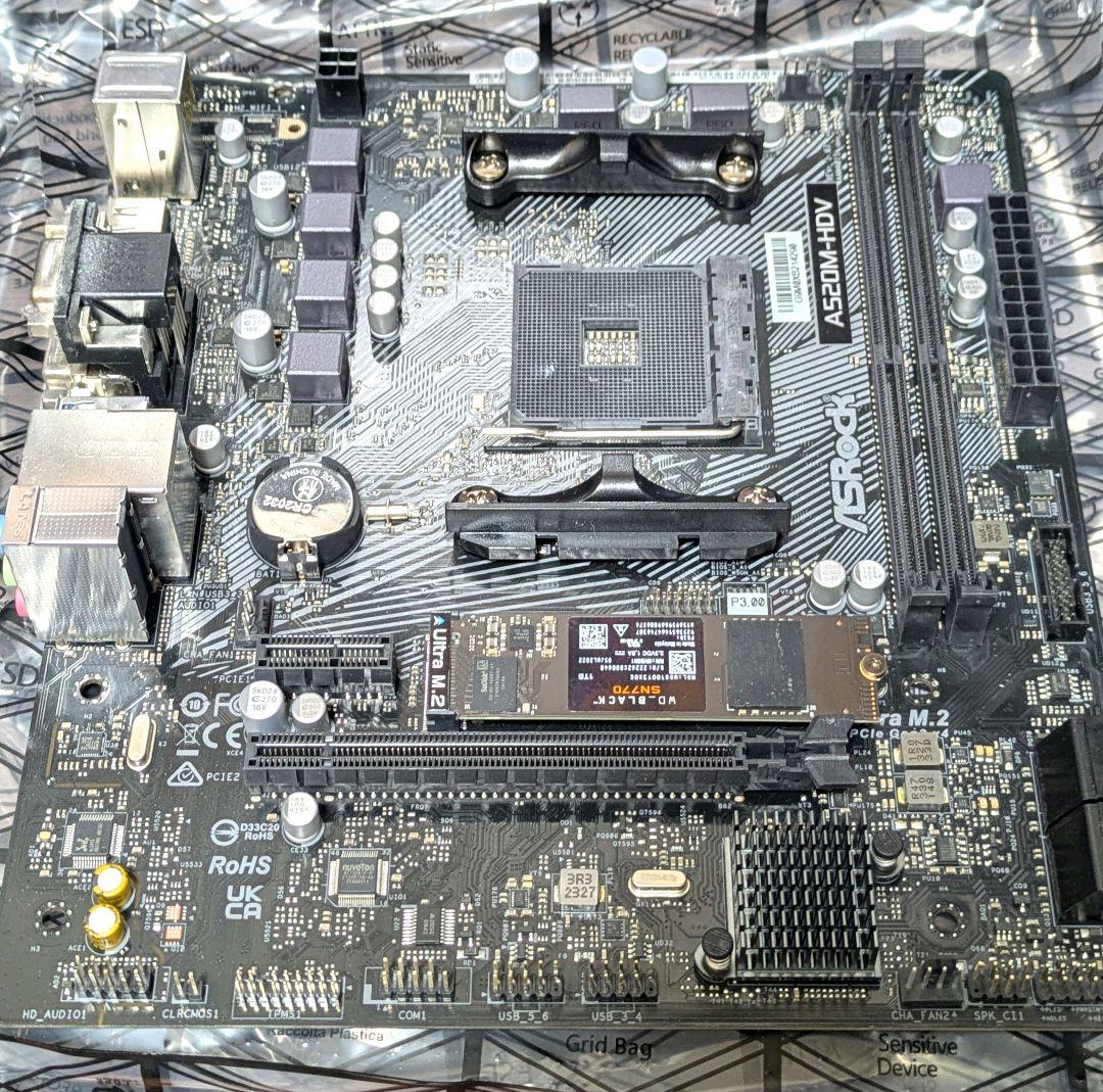 Radeon RX7600 & A-520M-HDV & SSD 1TB - メルカリ