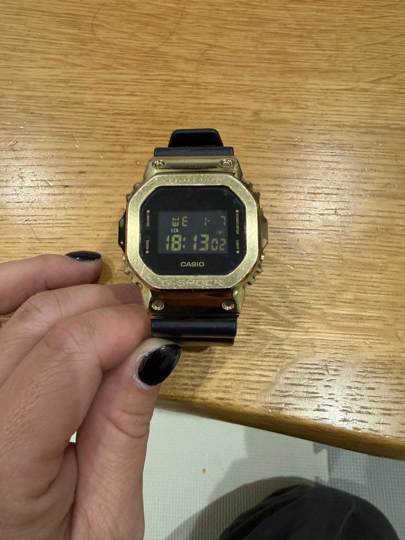 時計 G-SHOCK GM-5600G GM5600G-9 | Gold Digital Watch - G-SHOCK | CASIO