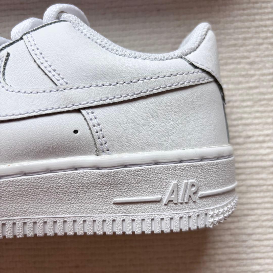 新品 NIKE AIRFORCE 1 LE (GS) 21.5cm