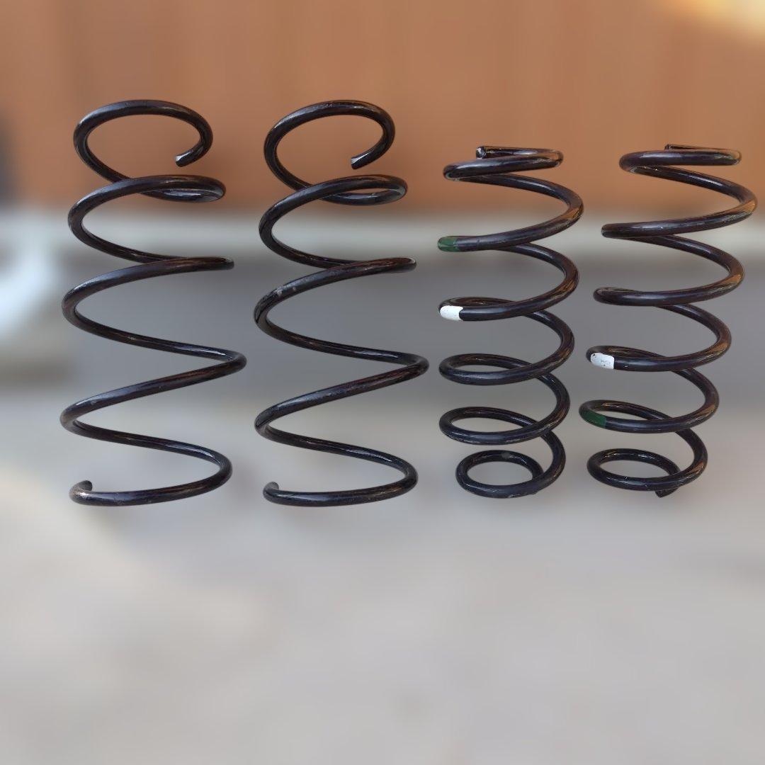 プリウスα 純正 サスペンション - メルカリ