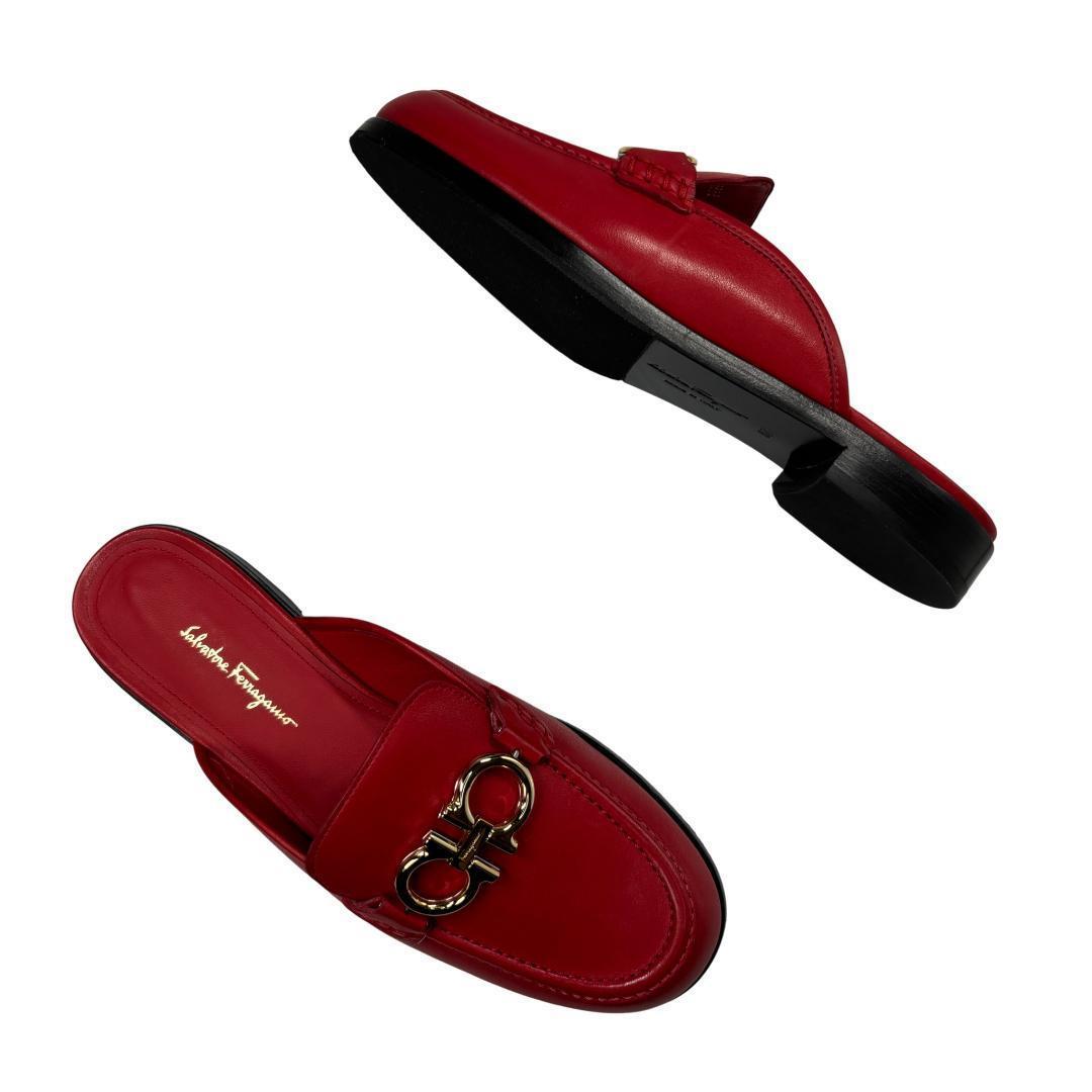 新品級 フェラガモ ガンチーニ ミュール 赤 6D 23.5cm レディース