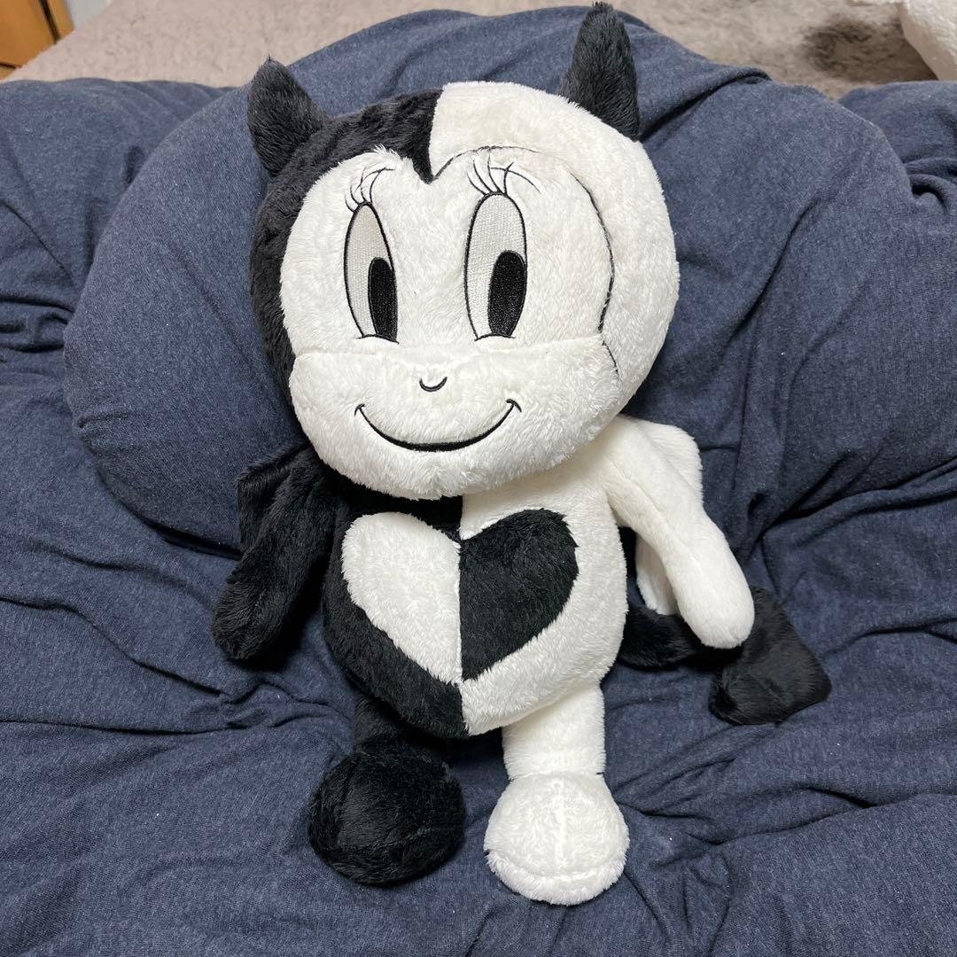 西野カナ ハロウィン オリジナルキャラクター ぬいぐるみ ラビル