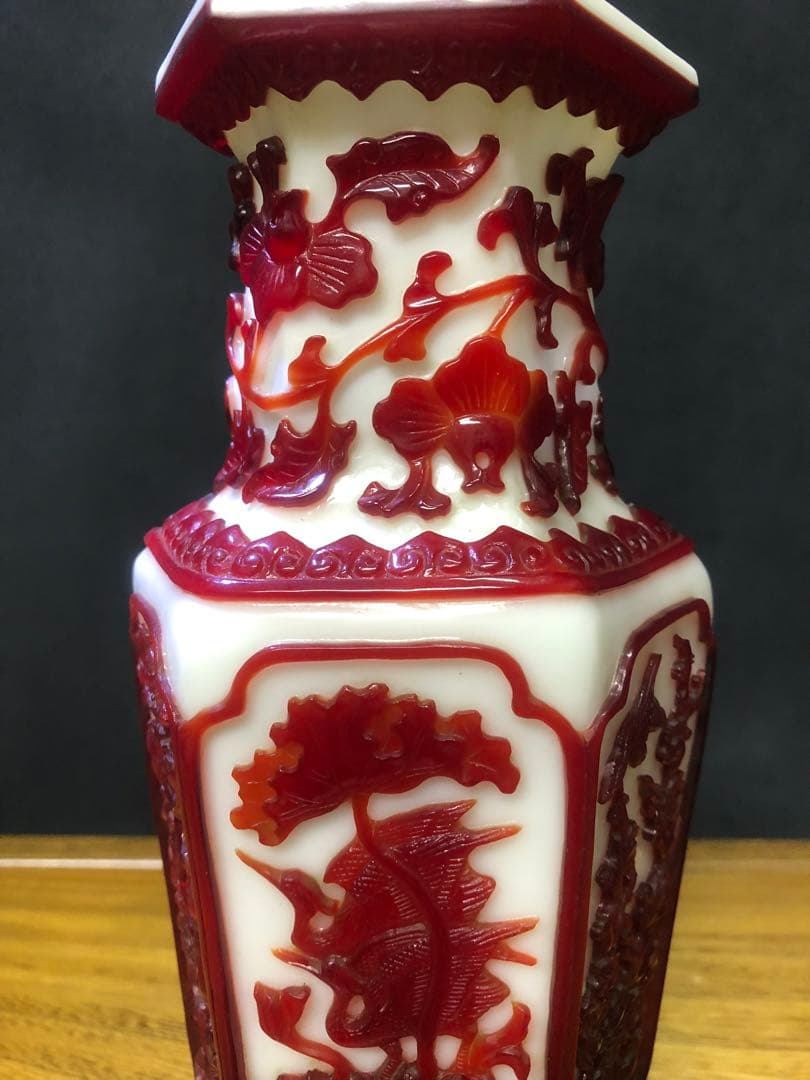 乾隆ガラス六角花瓶