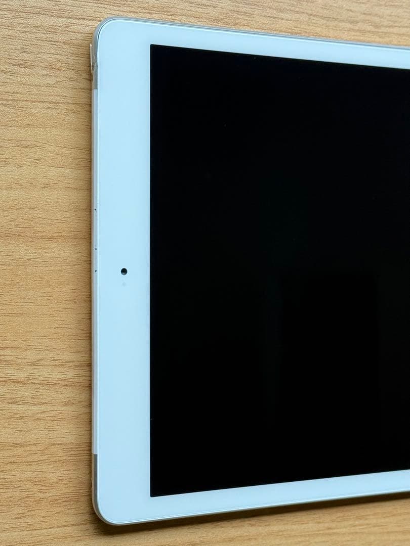 Apple iPad 第7世代（SIMフリー）32GB シルバー