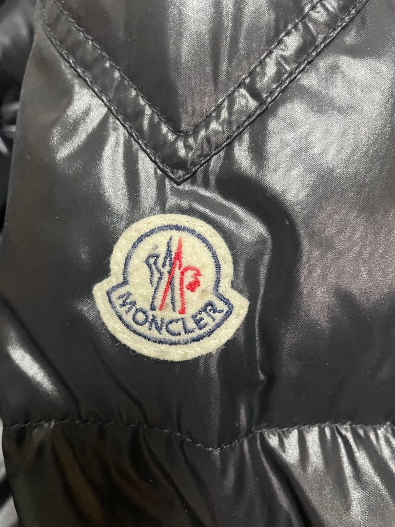 モンクレール エバー シャイニーブラック サイズ1 袖のゴムの伸び少