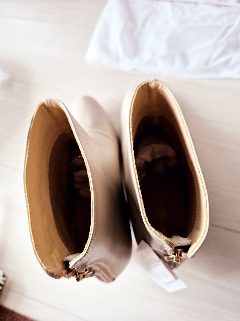 売約済】新品☆UNTITLEDショートブーツ☆アンタイトルブーツ☆ベージュ