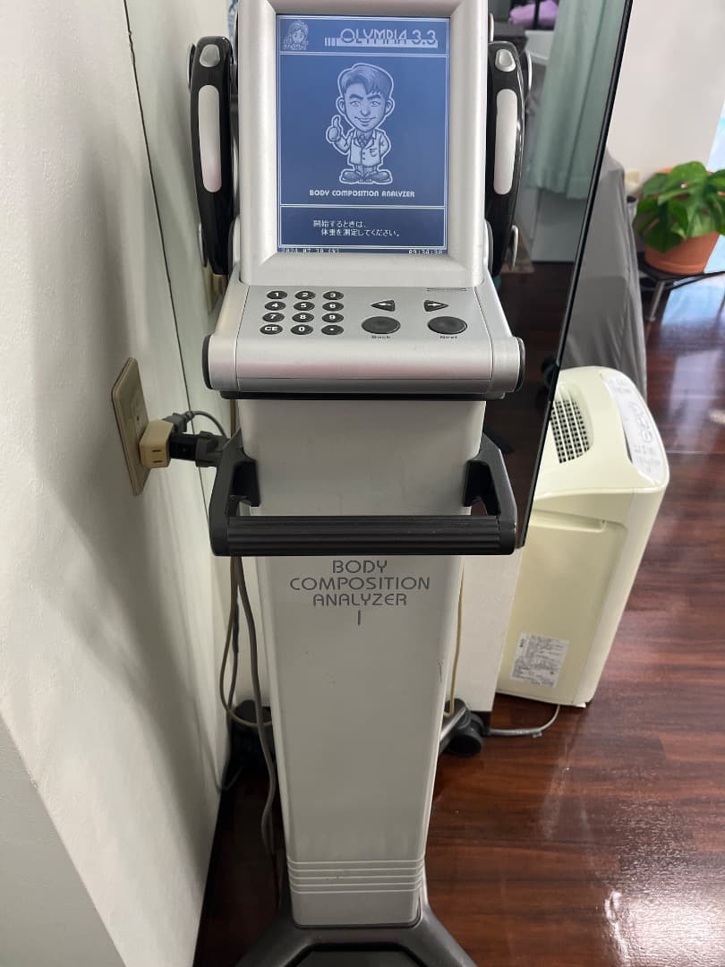 体成分分析器・体脂肪計　OLYMPIA3.3　すぐ使えます 待合室にいかがですか In Body】体成分分析装置 | いなづみ整骨院