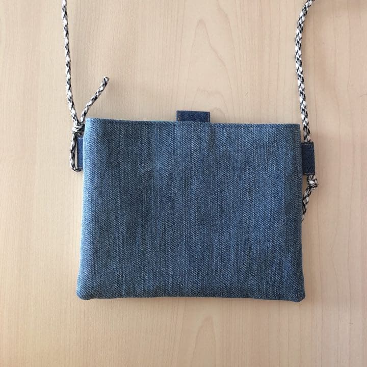 338.デニムリメイク❤︎サコッシュ 携帯ポーチ - メルカリ