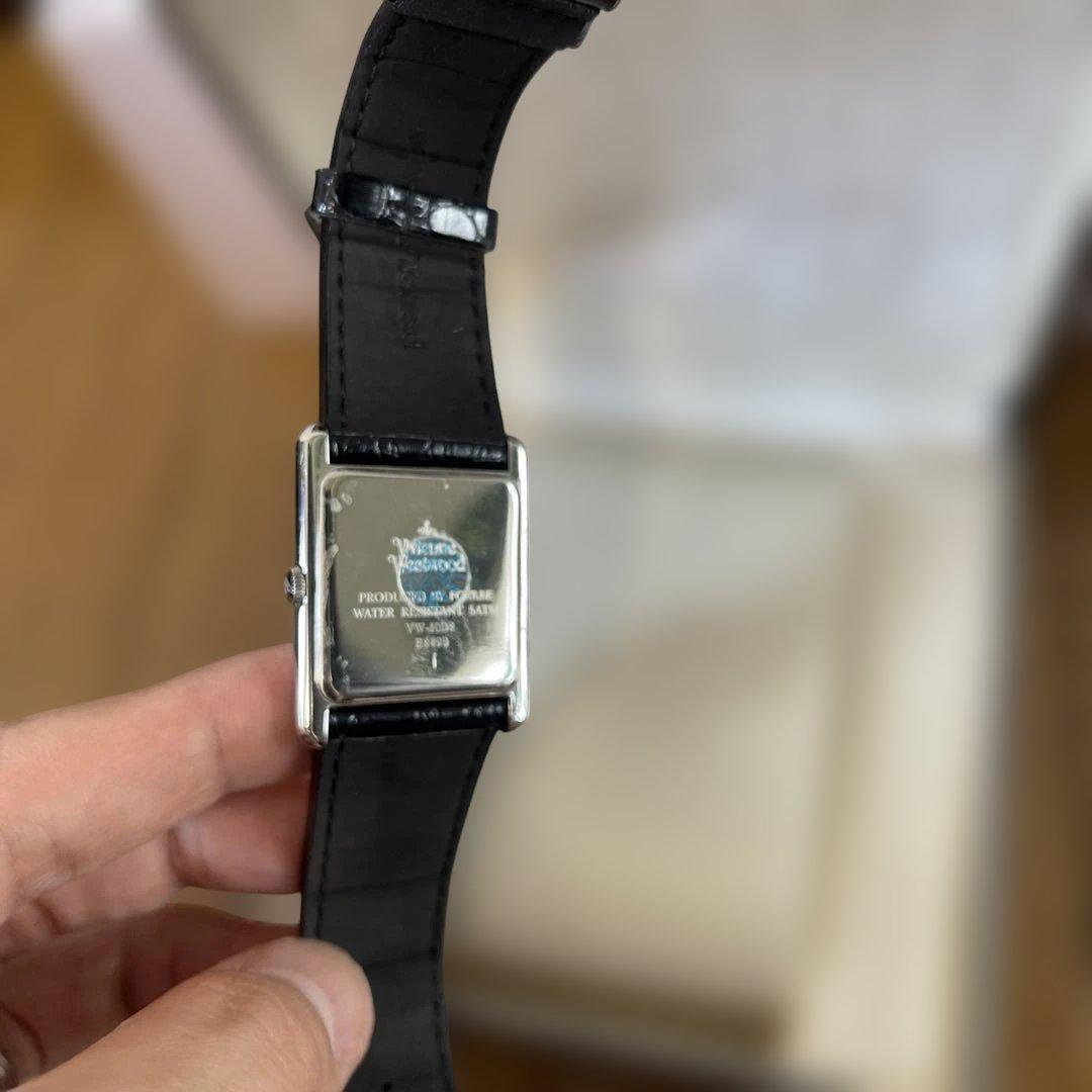 Vivienne Westwood 腕時計 VW10D8-09 - メルカリ