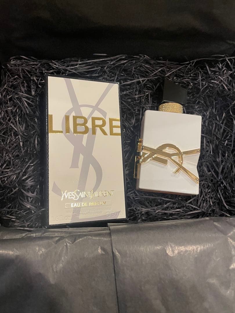 YSL Libre 50ml +詰め替え付き Amazon.com : Yves Saint Laurent Libre Perfume for Women Gift Set