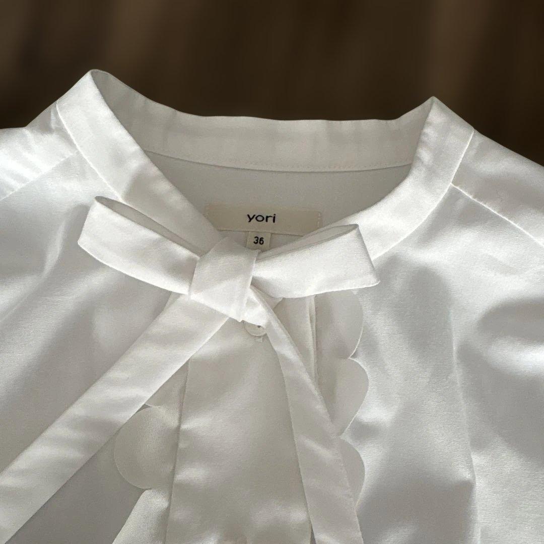♡yori♡スカラップリボンブラウス/size36 - メルカリ